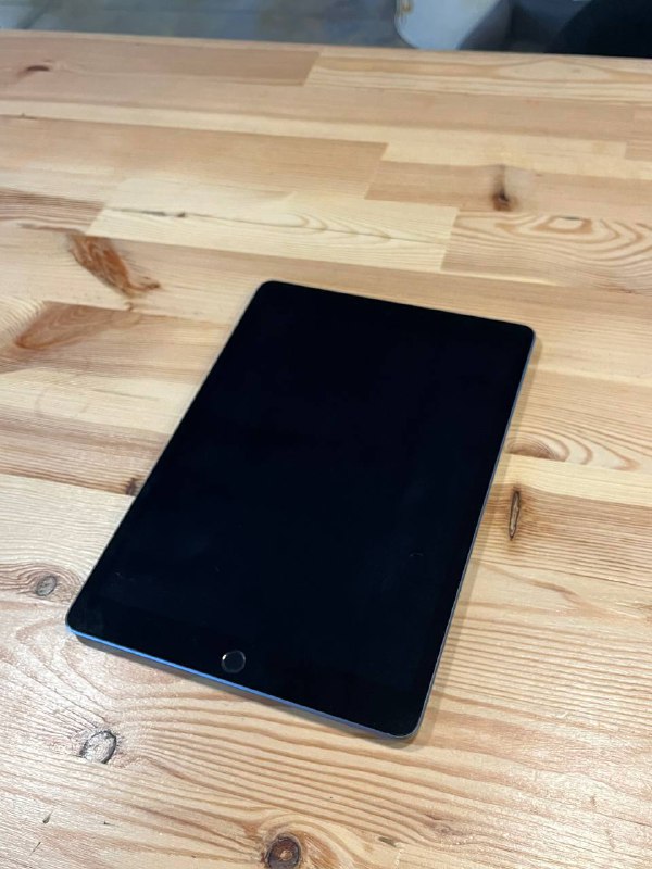 Apple iPad 2021 9th Generation 10.2 inch 64GB Wi-Fi Space Gray 2