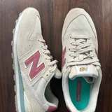 Женские кроссовки New Balance WL996WE 1