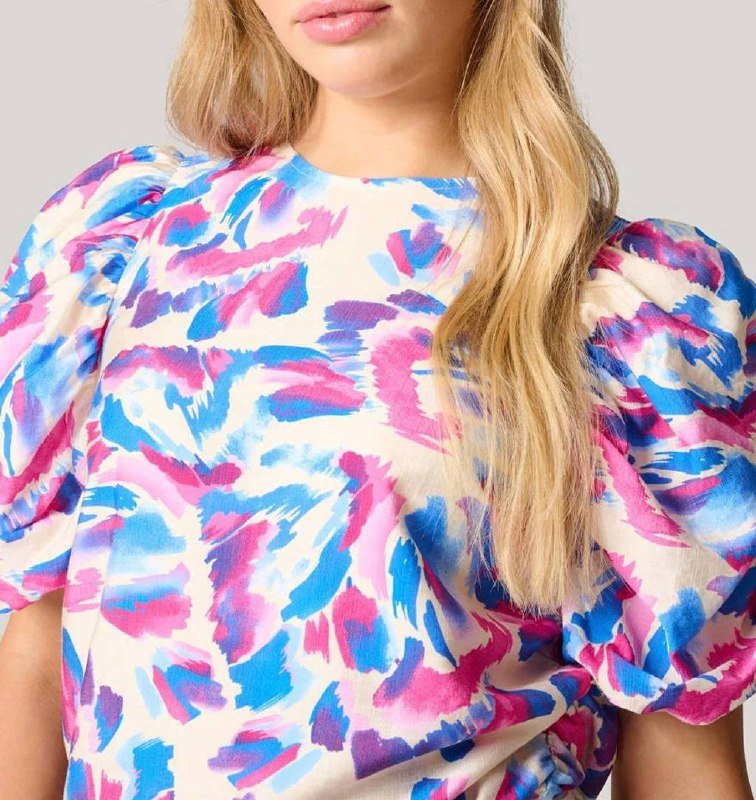 Укороченная блуза с ярким принтом, размер М 2