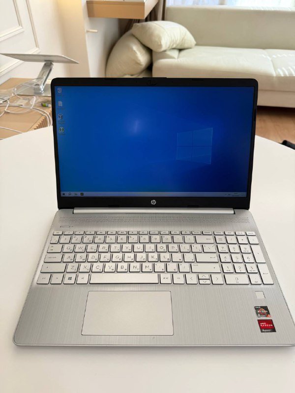 Ноутбук HP, клавиатуры, мыши, мониторы Acer и Dell