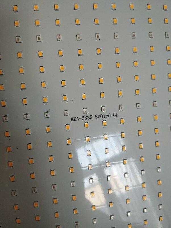 LED лампа для растений полный спектр 2