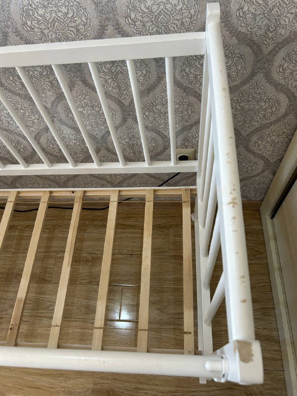 Детская кроватка с маятником и матрасом 3