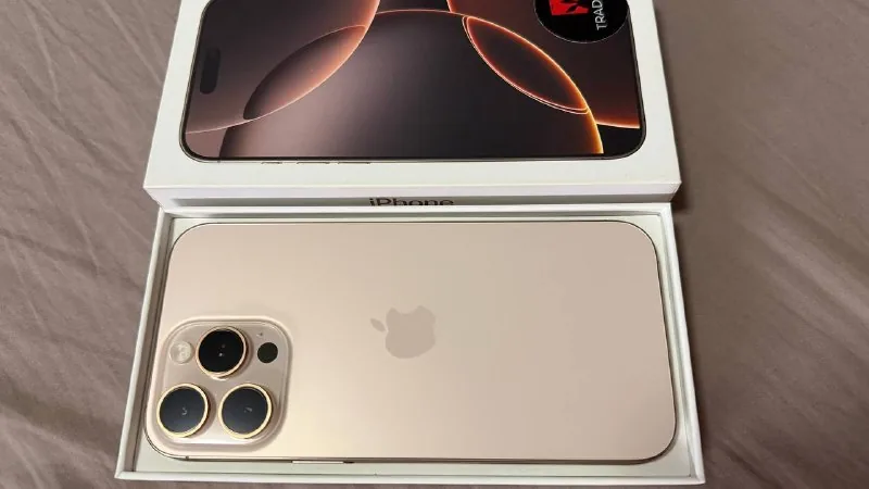 iPhone 16 Pro Max 256 GB Desert Titanium 1