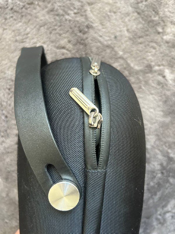 VR-шлем Meta Quest 2 с аксессуарами 5