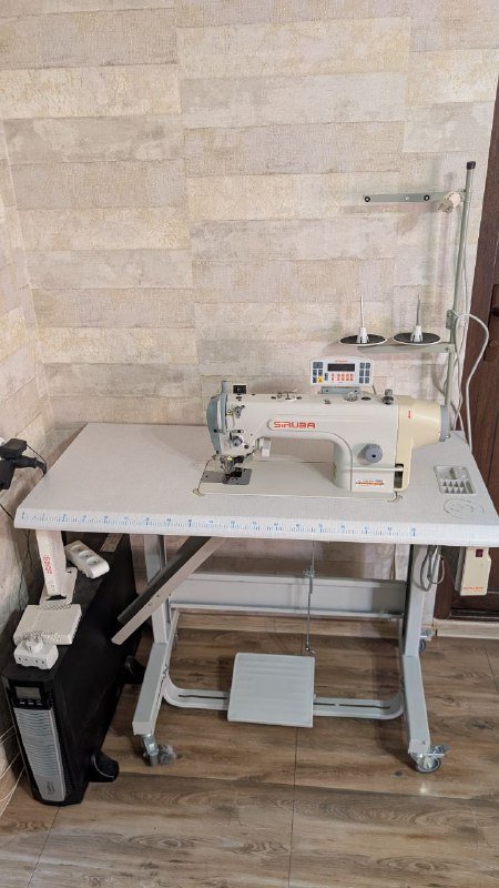 Промышленная прямострочная одноигольная швейная машина Siruba DL7000-RM1 2