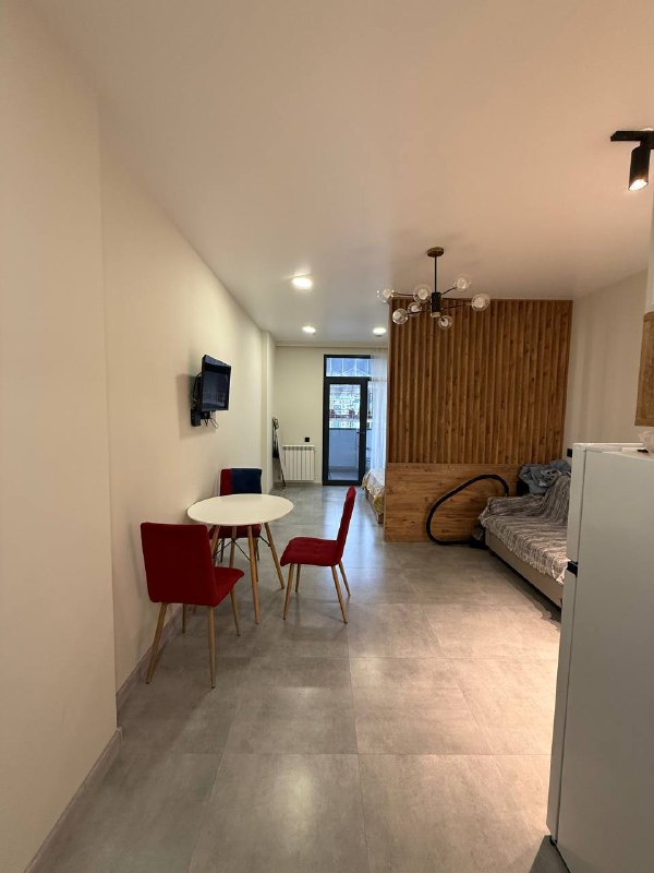 Сдаётся уютная квартира в новом доме, 40м², 1 спальня, студия 6