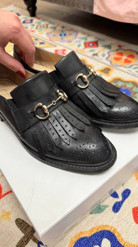 Казаки, кроссовки Nike, босоножки, лоферы, кроссовки Richy 4