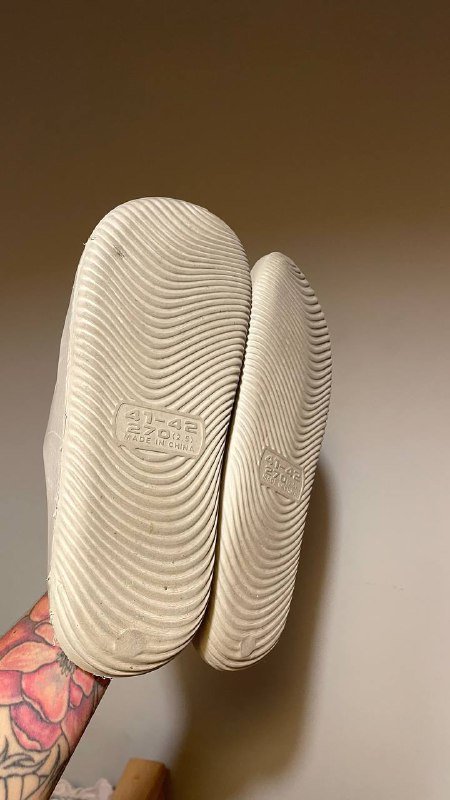 босоножки на платформе бежевые, туфли лодочки черные, лоферы черные, ботильоны черные 10