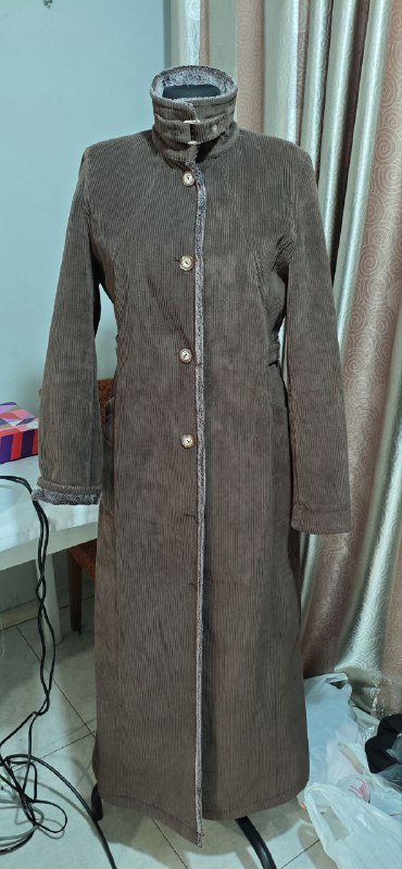 Женское пальто коричневое размер S, M