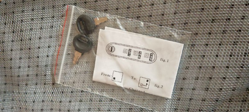 Новый чемодан 70-48-28 см 3