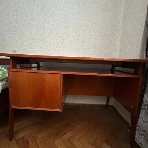 Письменный стол
