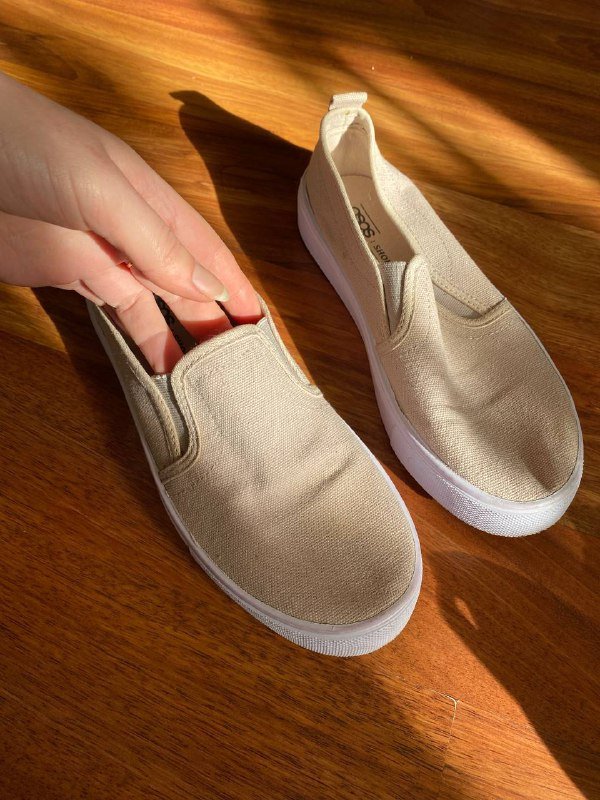 Черные босоножки, босоножки с цветочком, бежевые слипоны 36 размер 8