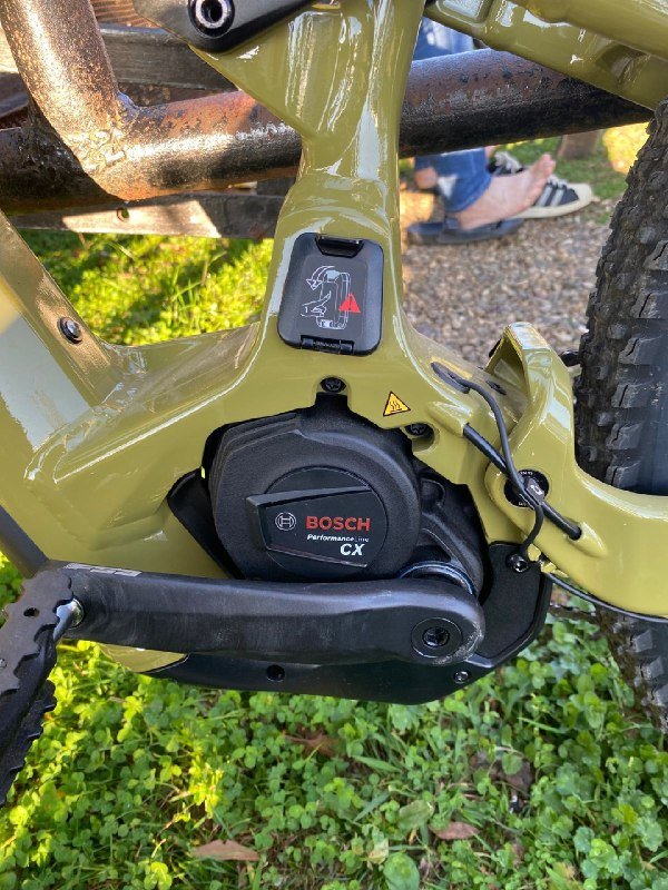 Электровелосипед Cannondale Bosch CX Почти новый