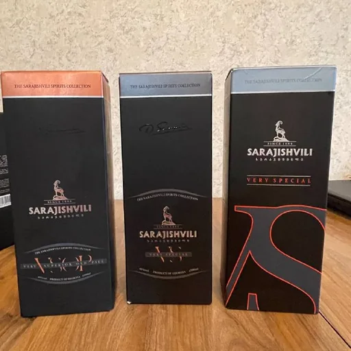 Три бутылки Sarajishvili Very Special