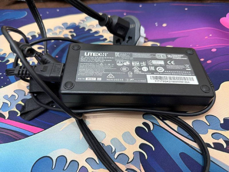 Блок питания 170 ватт 20 х 8,5 разъем 7.4 х 5.0 2