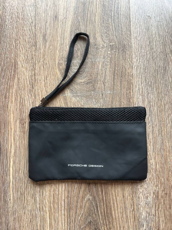 Футболки Diesel, Mammut, Топ Karl Kani, Поло Fred Perry, Шорты Jack Wolfskin, Napapijri, Рюкзак Eastpak, Бананка Adidas, Клатч Porsche 9