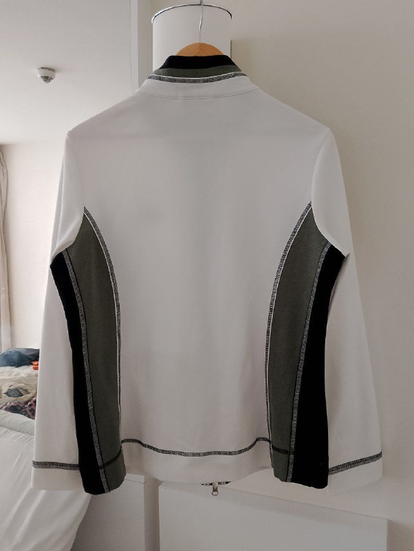 Немецкая светлая олимпийка, новая, размер 48 2