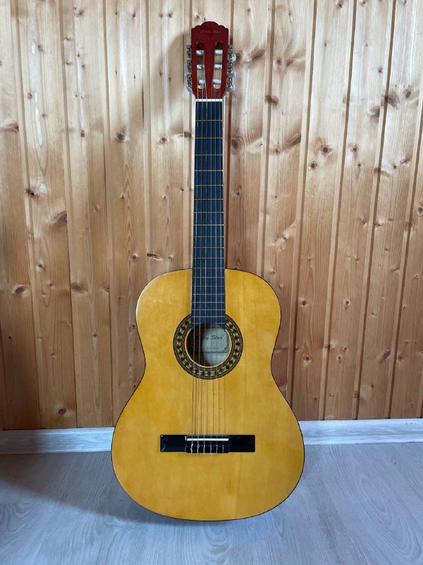 Гитара акустическая