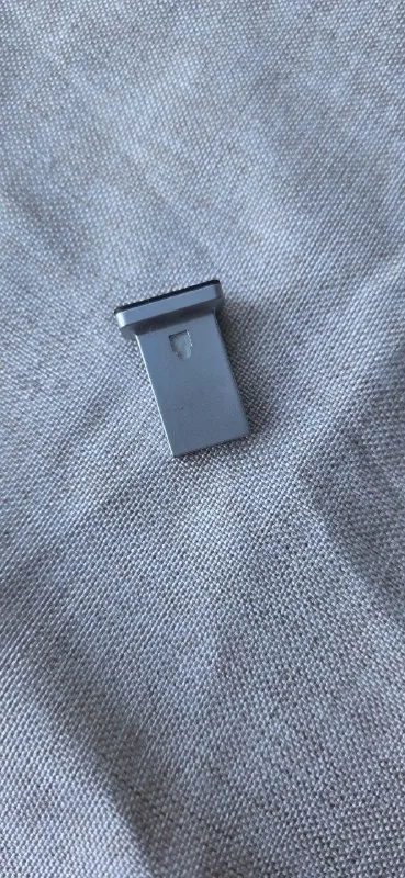 Wi-Fi USB адаптер, кабель DisplayPort, USB сканер отпечатка 1