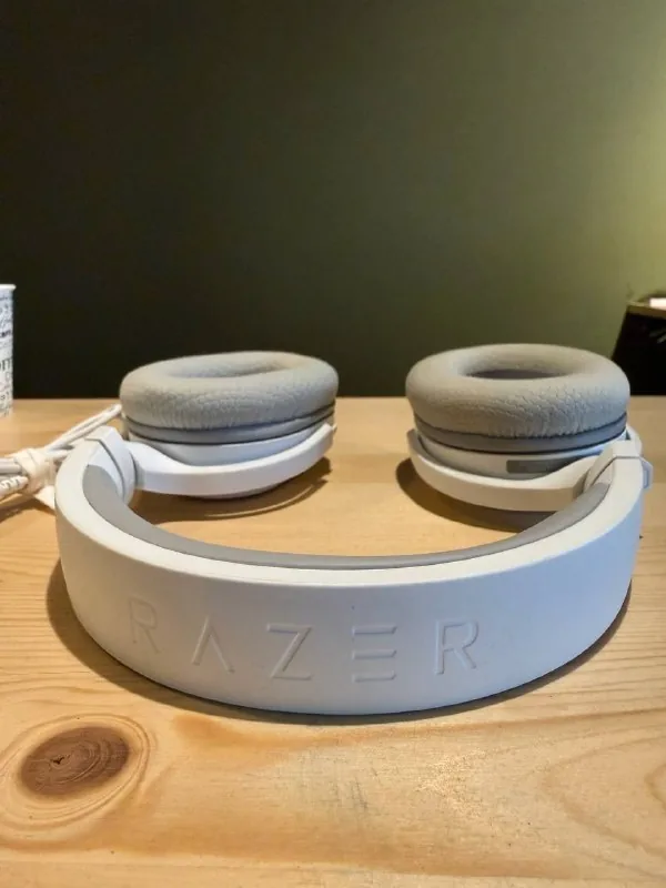 Беспроводные игровые наушники Razer Barracuda X White 1