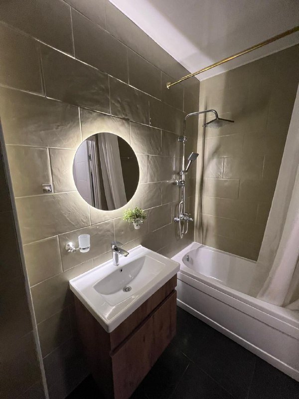 Квартира 2+1 в центре Батуми на длительный срок 9