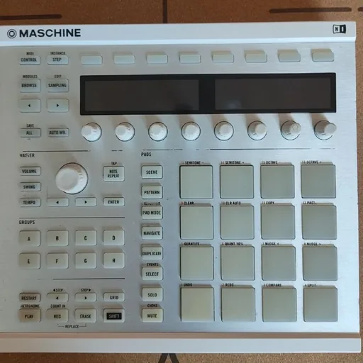 Контроллер Maschine mk1