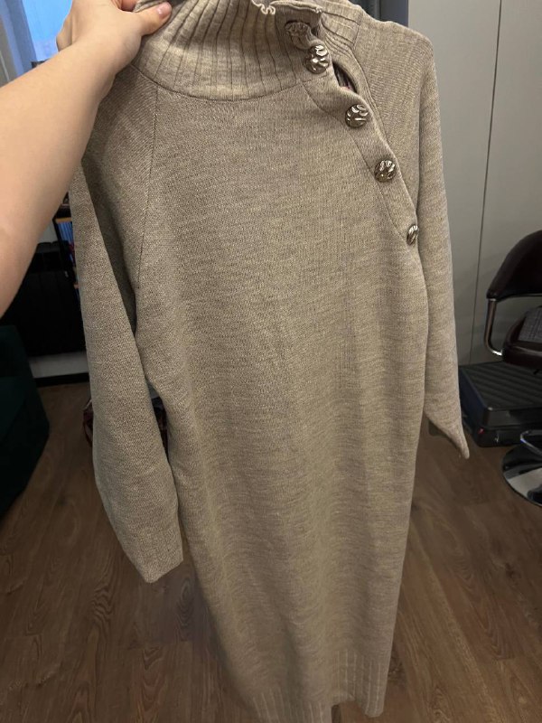 Барное кресло, Пиджак черный, Топ кожаный, Белая кофточка, Штаны белые, Красное платье, Жилетка эко кожа, Платье черное 10