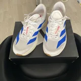Adidas Evo SL 4