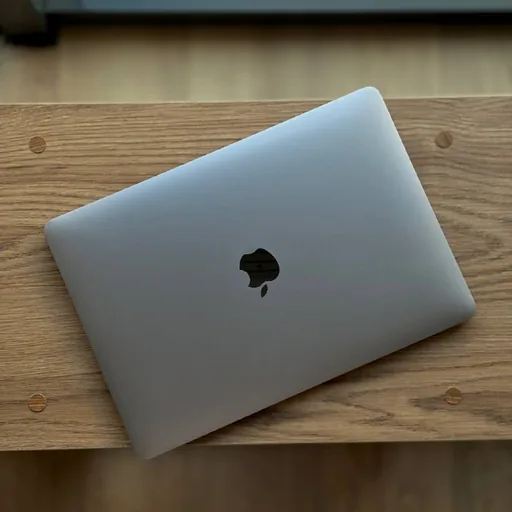 iPhone 13 Pro, iPhone 15 Pro, iPhone 15 Pro Max, MacBook Air