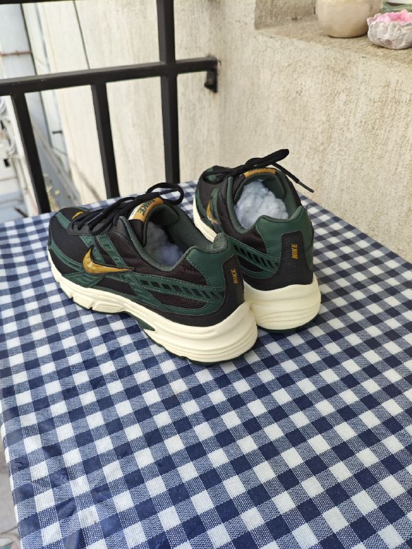 Мужские беговые кроссовки Nike Men's Initiator HQ3611-010 2
