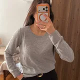 Women’s cashmere sweater 1