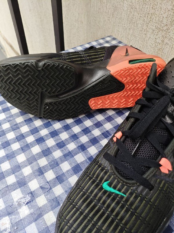 Кроссовки мужские Nike LeBron Witness 6 6