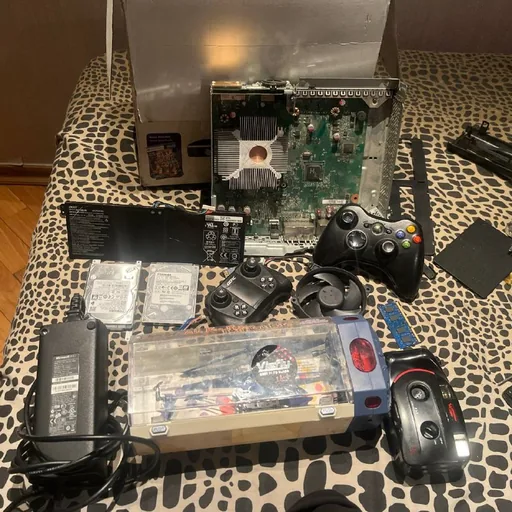 Xbox 360, геймпады, аксессуары