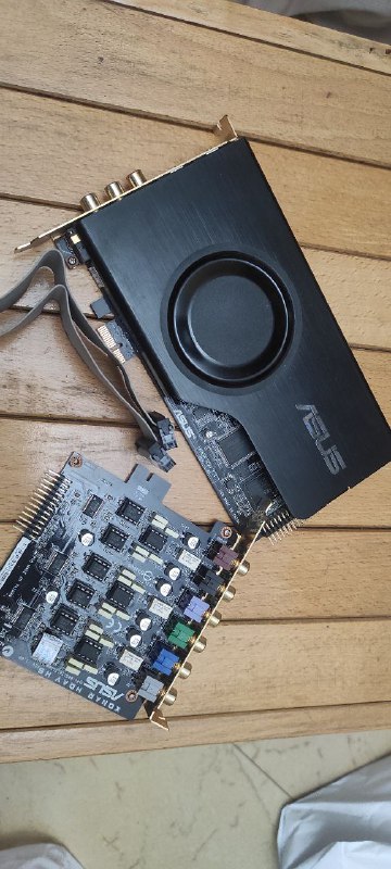 Акустика Samsung HW-Q950A/ZA 11.1.4 с Dolby Atmos 8