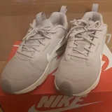 Кроссовки Nike 1
