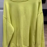 Рубашка вельвет Zara, худи Pepe Jeans & Dua Lipa, худи Zara, пальто Stradivarius, рубашка Zara 4