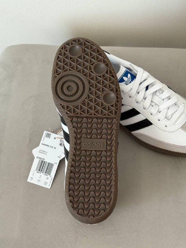 Оригинальные кроссовки Adidas Originals Samba 4