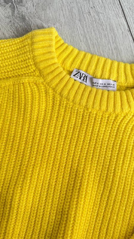 Свитер ZARA желтый, размер S