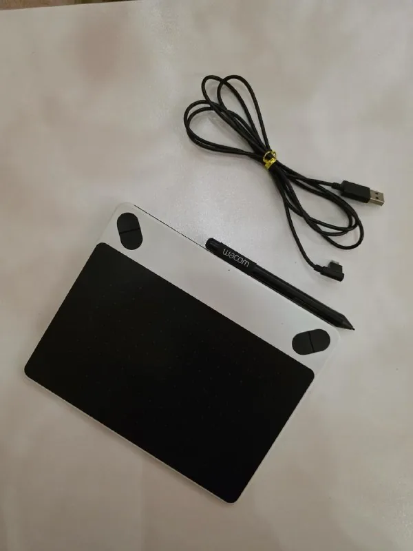 Графический планшет Wacom Intuos Draw 1