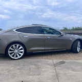 Tesla Model S 85D 4