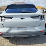 Ford Mustang Mach-E 2022 года 2