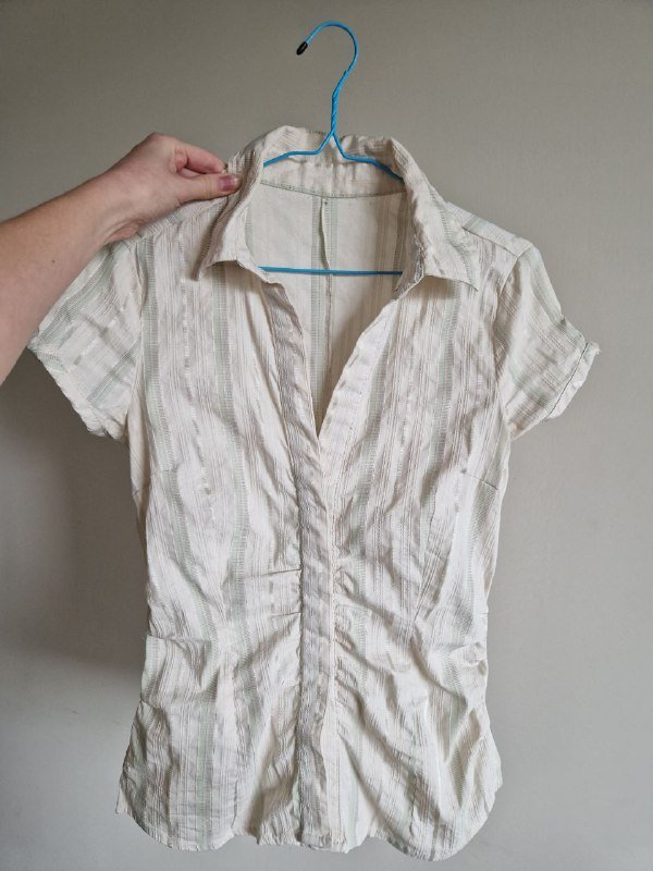 Рубашка зеленого-бежевого цвета размер S