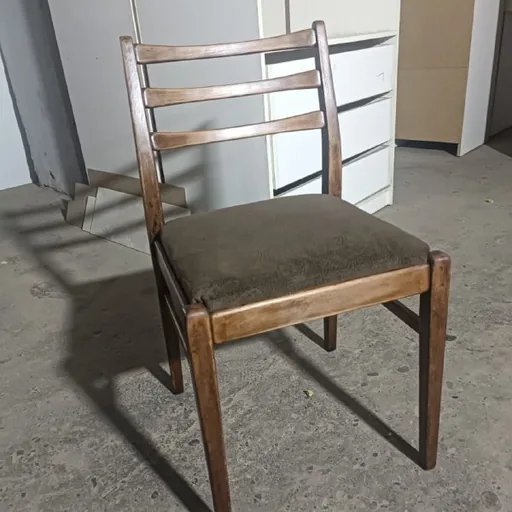 Стулья