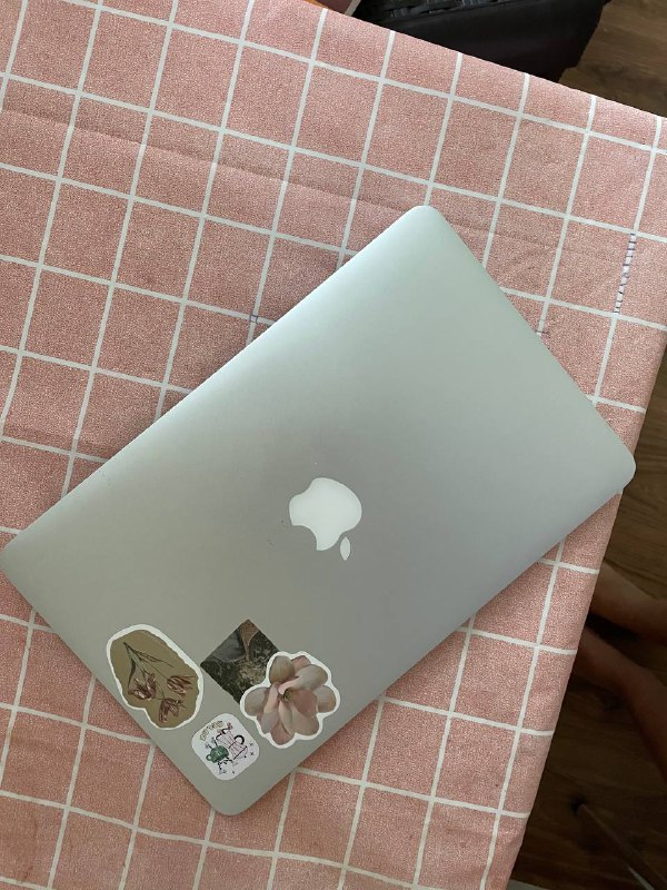 MacBook 2014 11-inch 3
