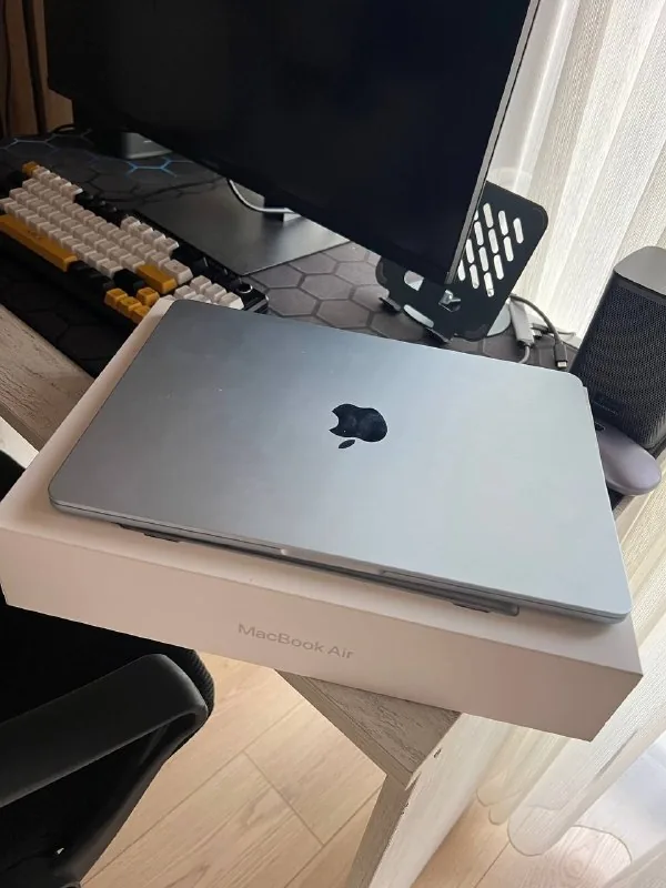 MacBook Air M4, 512 ГБ 1