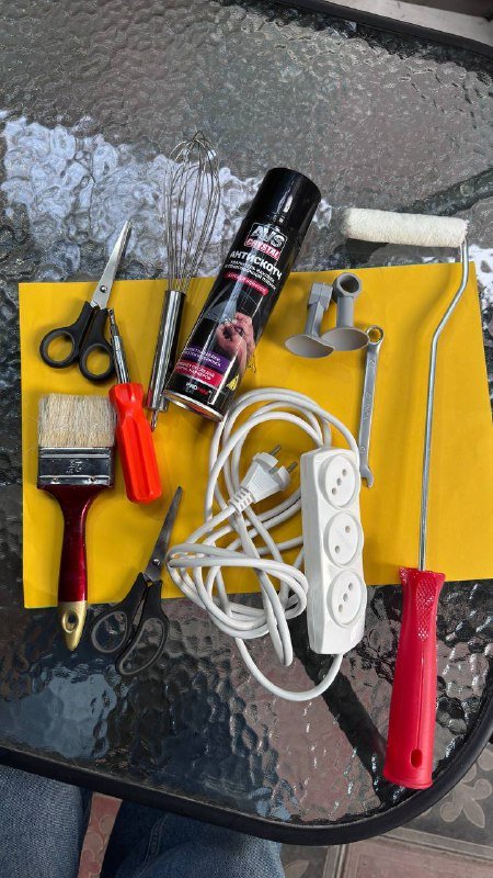 Амбюшуры, шнурок для телефона, набор в ванную, полка, органайзер, тетради, строительные материалы 7