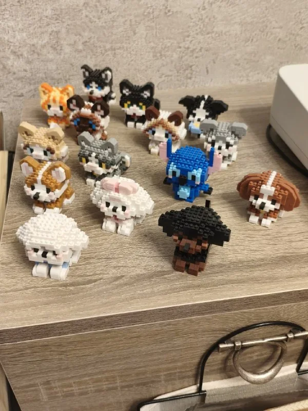 Набор собранных домашних животных из конструктора 1