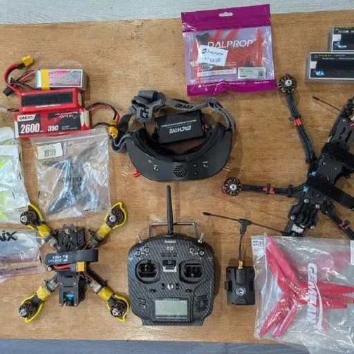 FPV оборудование, квадрокоптеры, очки, аппаратура, зарядное устройство