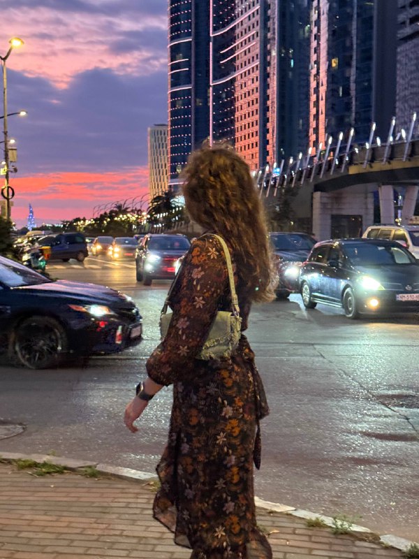 Платье черное, Платье красное, Платье зеленое 2