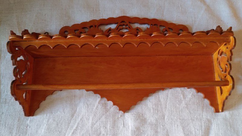 Винтажная полочка резная, ручная работа 2